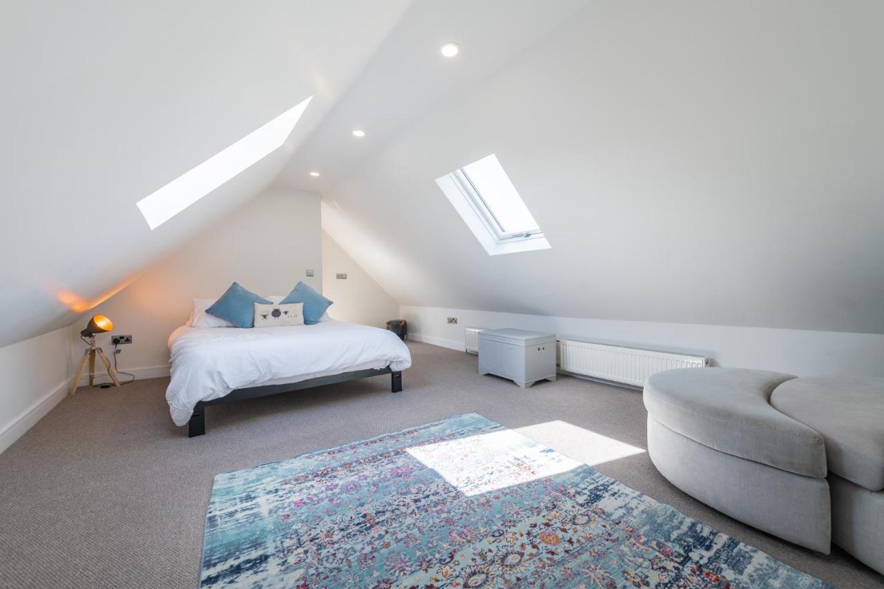 Nether Newton - Sleeps 12, Hottub, Sauna, Private Garden Newmilns المظهر الخارجي الصورة
